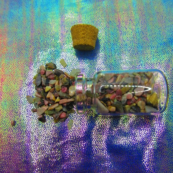 Rhodonite Gemstone Chips In A Bottle Embellishments Natural Semi Precious - Picture 2 of 3